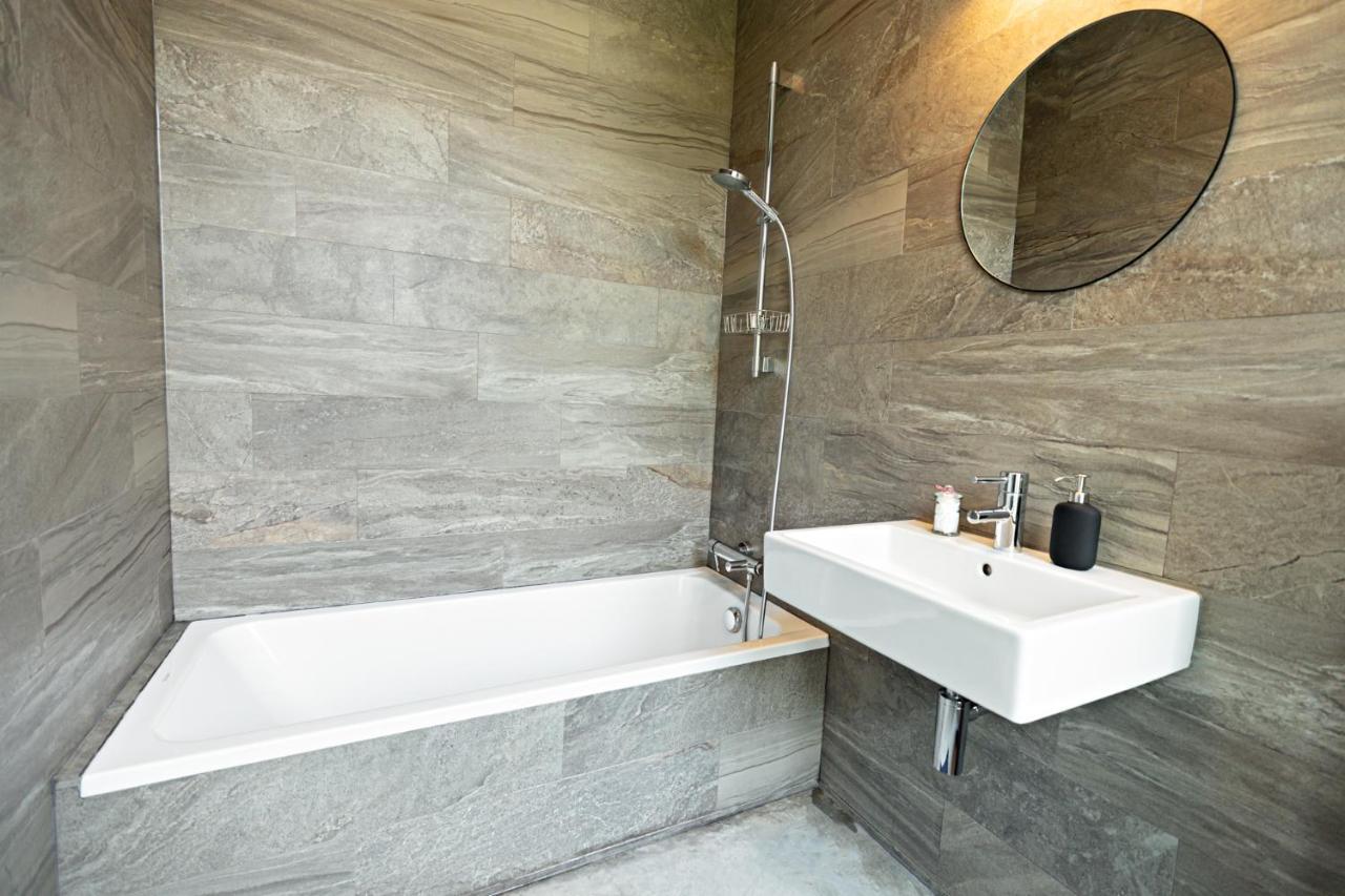 Luxury Suites South By Rikas Hotels Antwerpen Eksteriør bilde